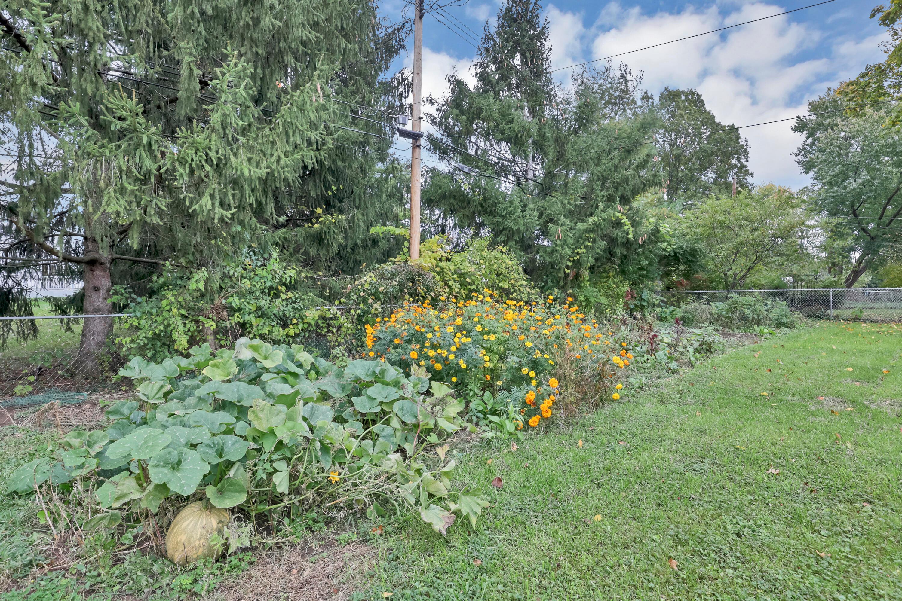 1256 Thurell Road Columbus, OH 43229 - Photo 52 of 58 Gallery Image 52