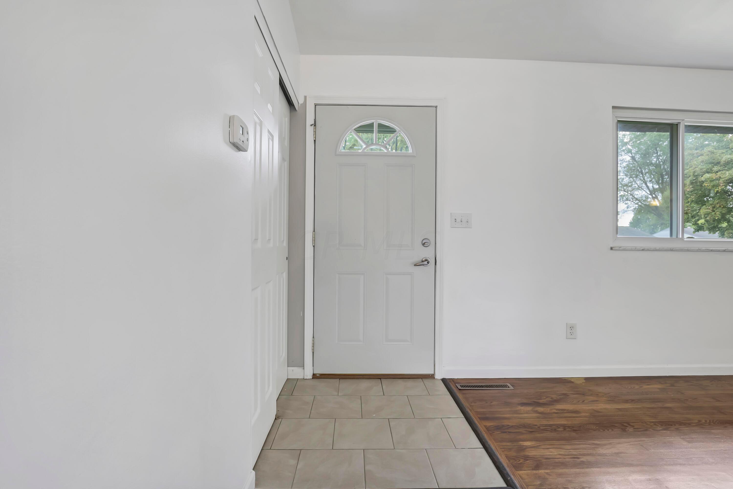 1256 Thurell Road Columbus, OH 43229 - Photo 7 of 58 Gallery Image 7