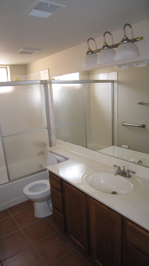 4334 East Decatur Street Mesa, AZ 85205 - Photo 29 of 37 Full Bath (lower level)