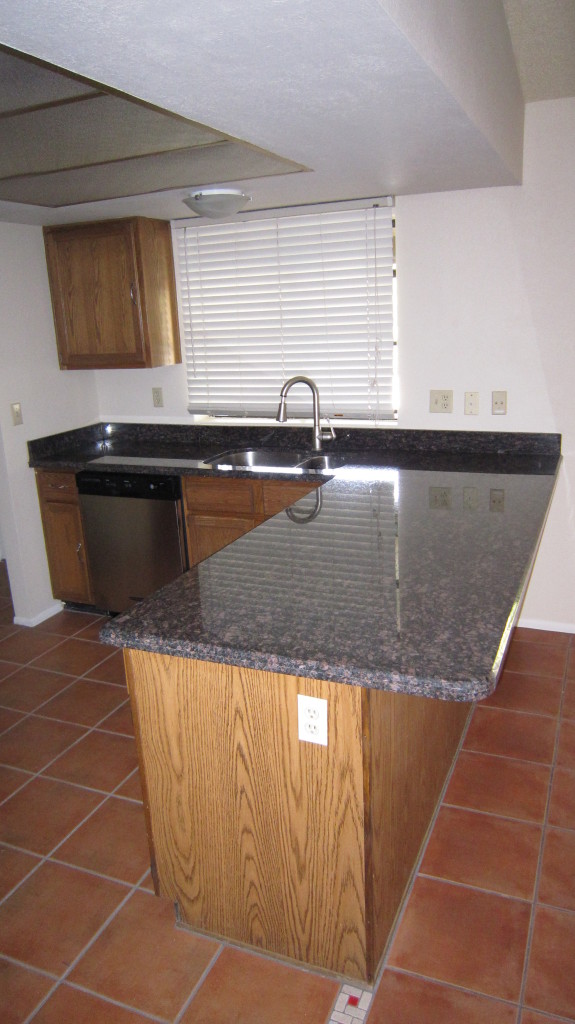 4334 East Decatur Street Mesa, AZ 85205 - Photo 7 of 37 Breakfast Bar