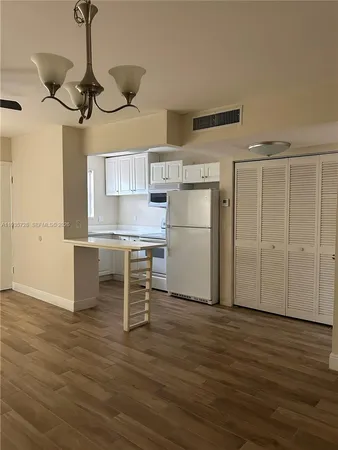 $250,000 | 12500 Northeast 5th Avenue, Unit 309, North Miami, FL 33161