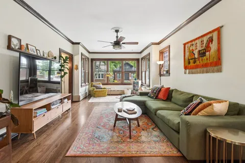 $499,000 | 5004 North Tripp Avenue, Chicago, IL 60630