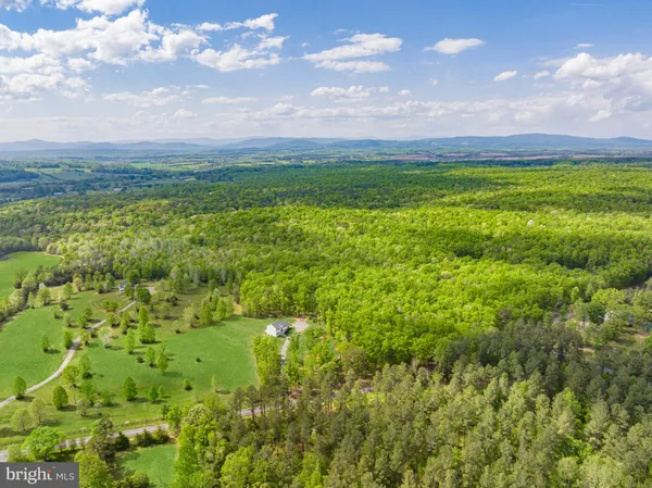 a view of yard with ocean view