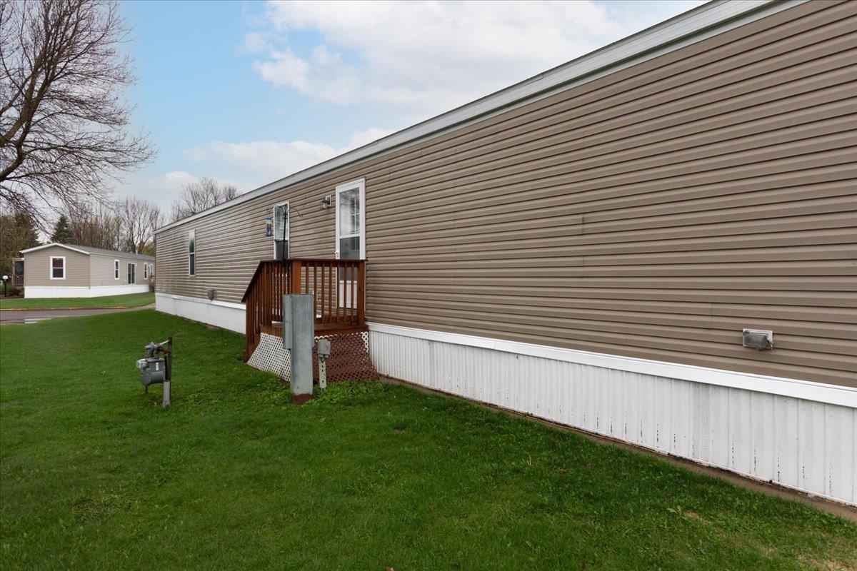 3003 Wilson, Unit 22 Menomonie, WI 54751 - Photo 38 of 43