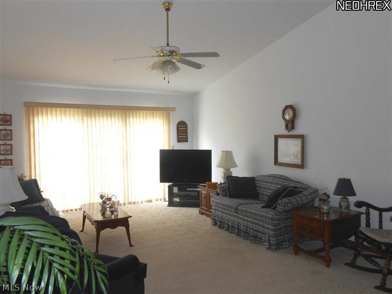 549 Wilcox Road, Unit B Austintown, OH 44515 - Photo 3 of 11