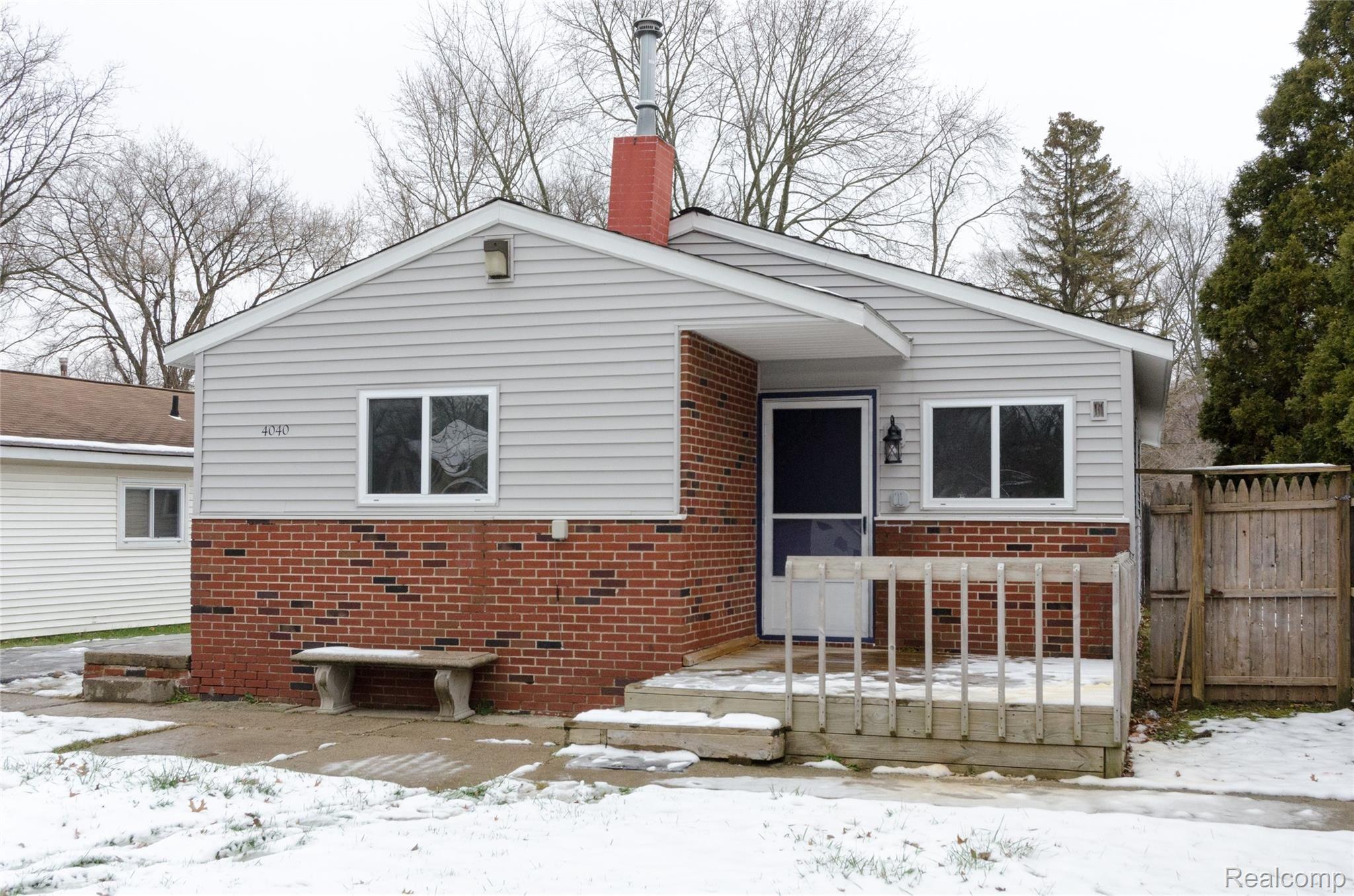 4040 Gleason Road Waterford, MI 48329 - Photo 2 of 31 4040 Gleason-22.jpg