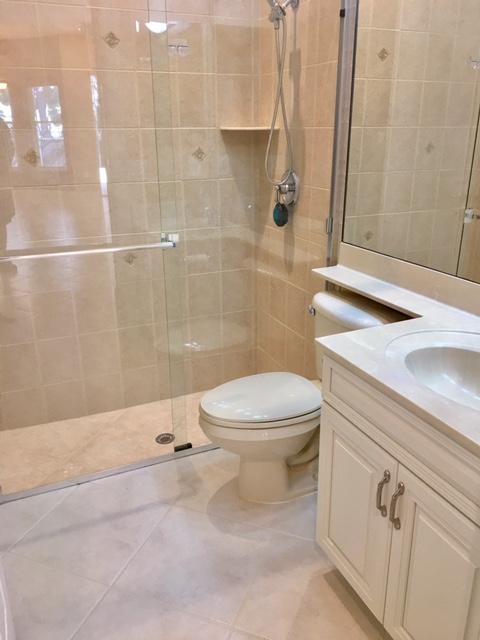 19107 2 River Lane Boca Raton, FL 33498 - Photo 23 of 24 Downstairs full bathroom