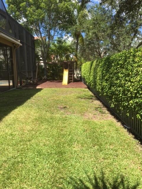 19107 2 River Lane Boca Raton, FL 33498 - Photo 5 of 24 yard