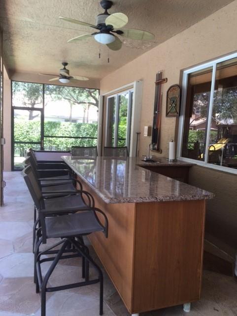 19107 2 River Lane Boca Raton, FL 33498 - Photo 8 of 24 wet bar