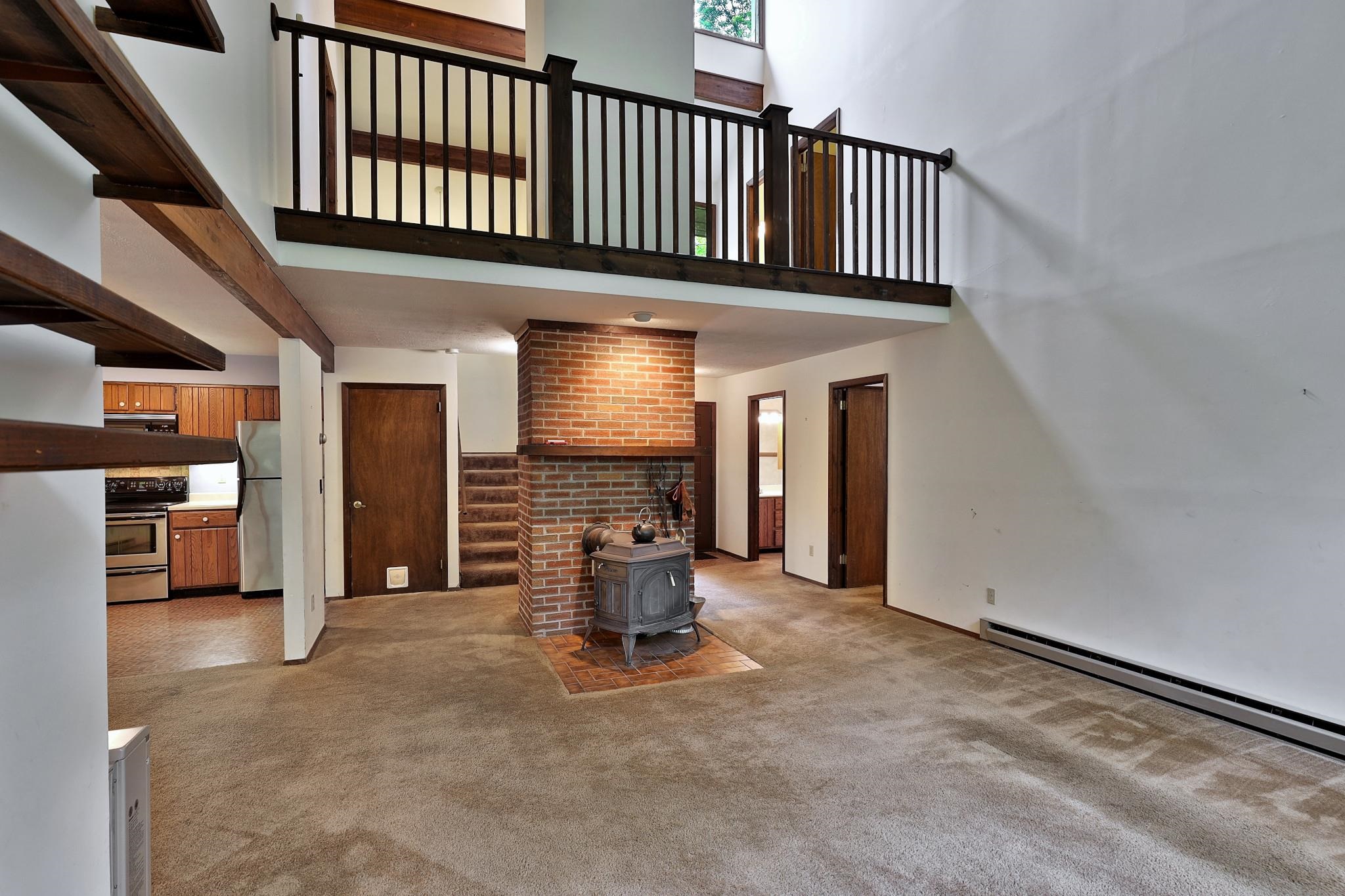 465 Currier Road Killington, VT 05751 - Photo 3 of 40 Gallery Image 3