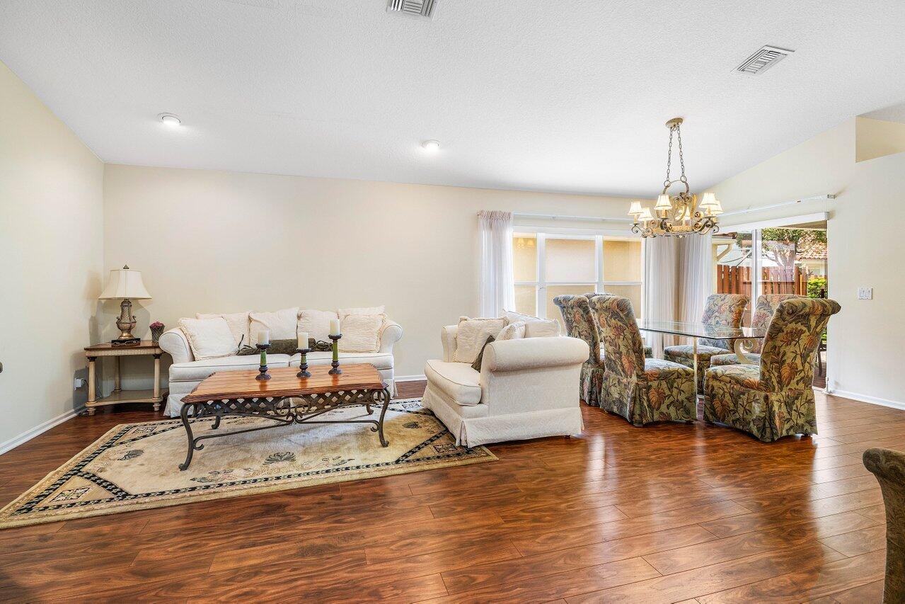 7338 Chorale Road Boynton Beach, FL 33437 - Photo 14 of 23 009-7338ChoraleRoad-BoyntonBeach-FL-3343