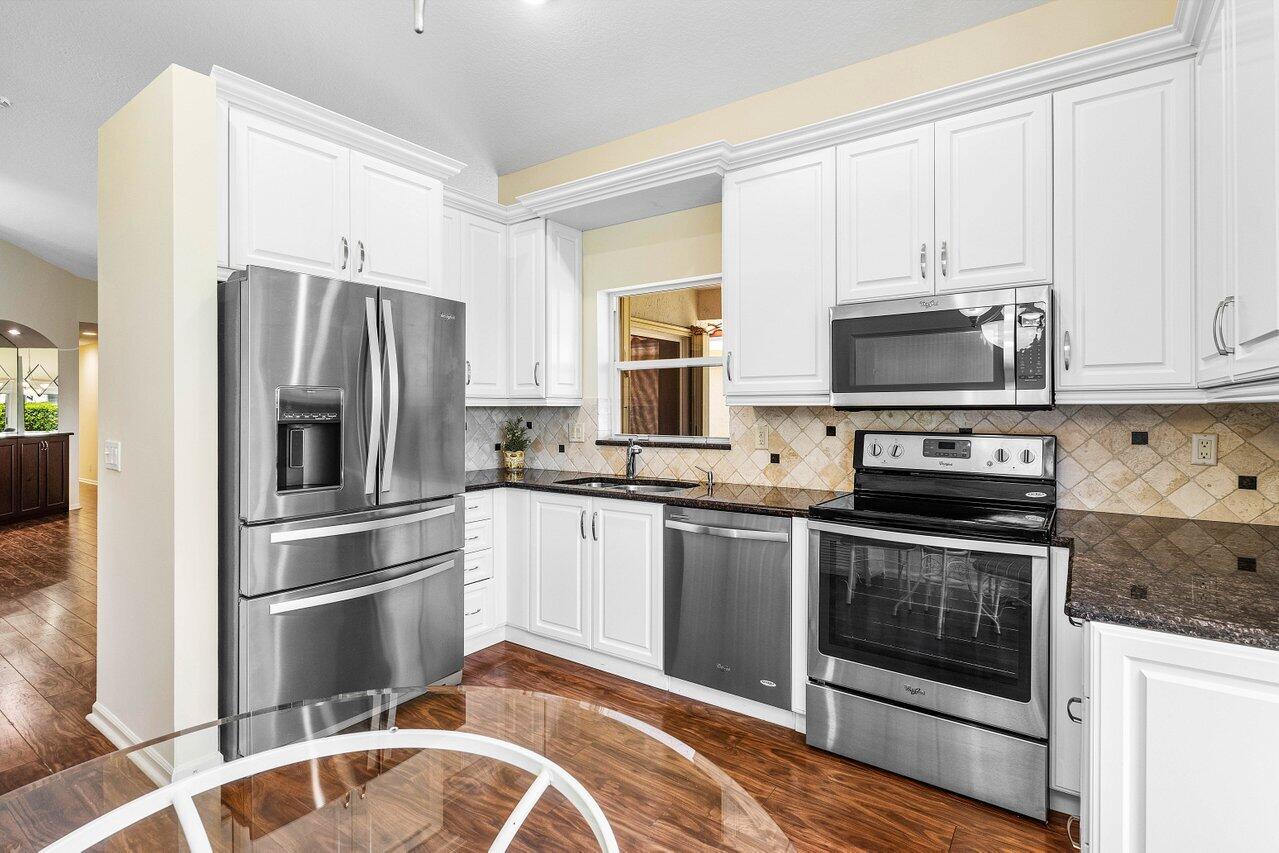 7338 Chorale Road Boynton Beach, FL 33437 - Photo 9 of 23 011-7338ChoraleRoad-BoyntonBeach-FL-3343