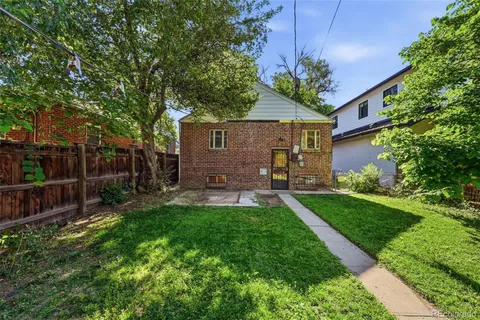 $575,000 | 2661 Glencoe Street, Denver, CO 80207