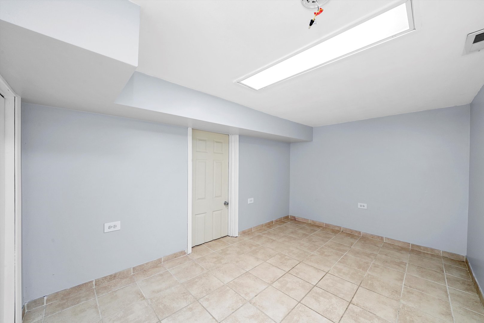 3604 West 65th Place Chicago, IL 60629 - Photo 12 of 27 a view of an empty room