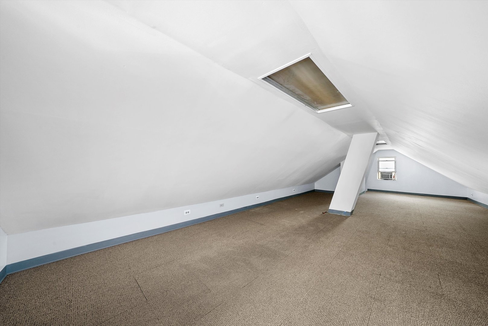 3604 West 65th Place Chicago, IL 60629 - Photo 21 of 27 a view of an empty room