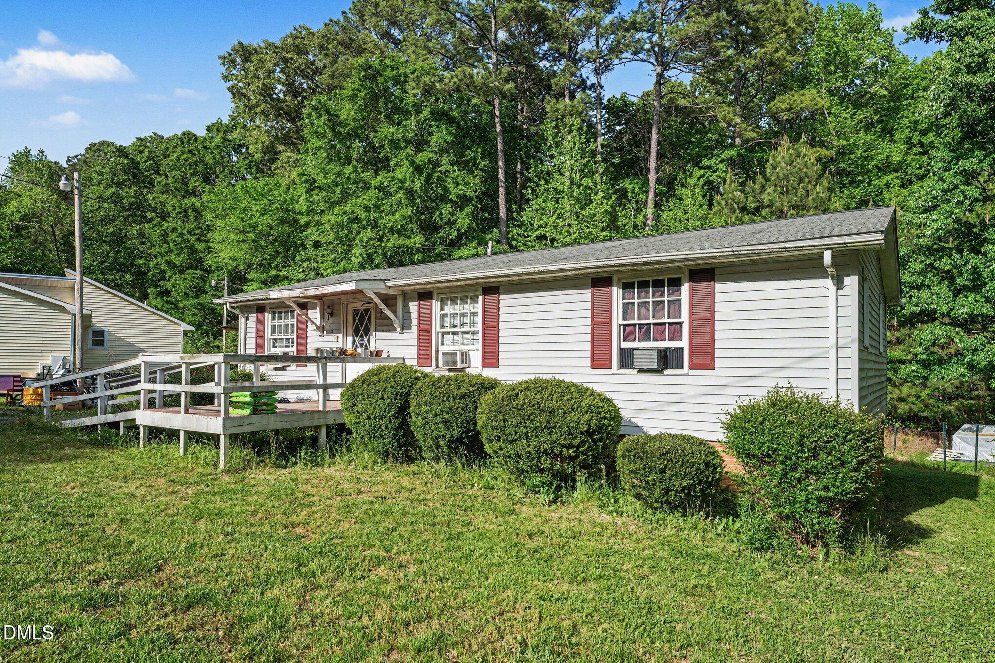 2505 Neville Road Chapel Hill, NC 27516 - Photo 4 of 17 004_file_5289