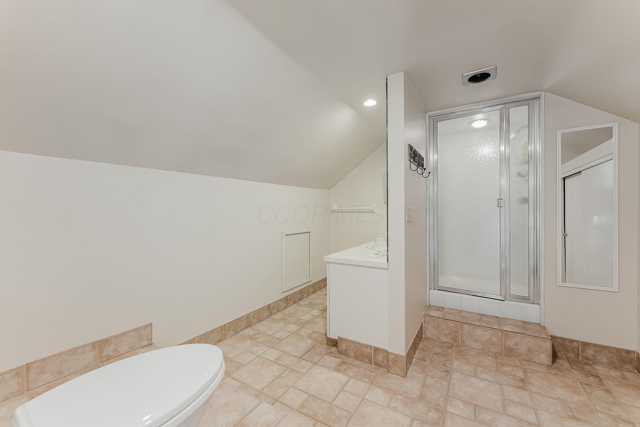 2409 Sherwood Road Bexley, OH 43209 - Photo 46 of 70 2409 Sherwood Rd-045