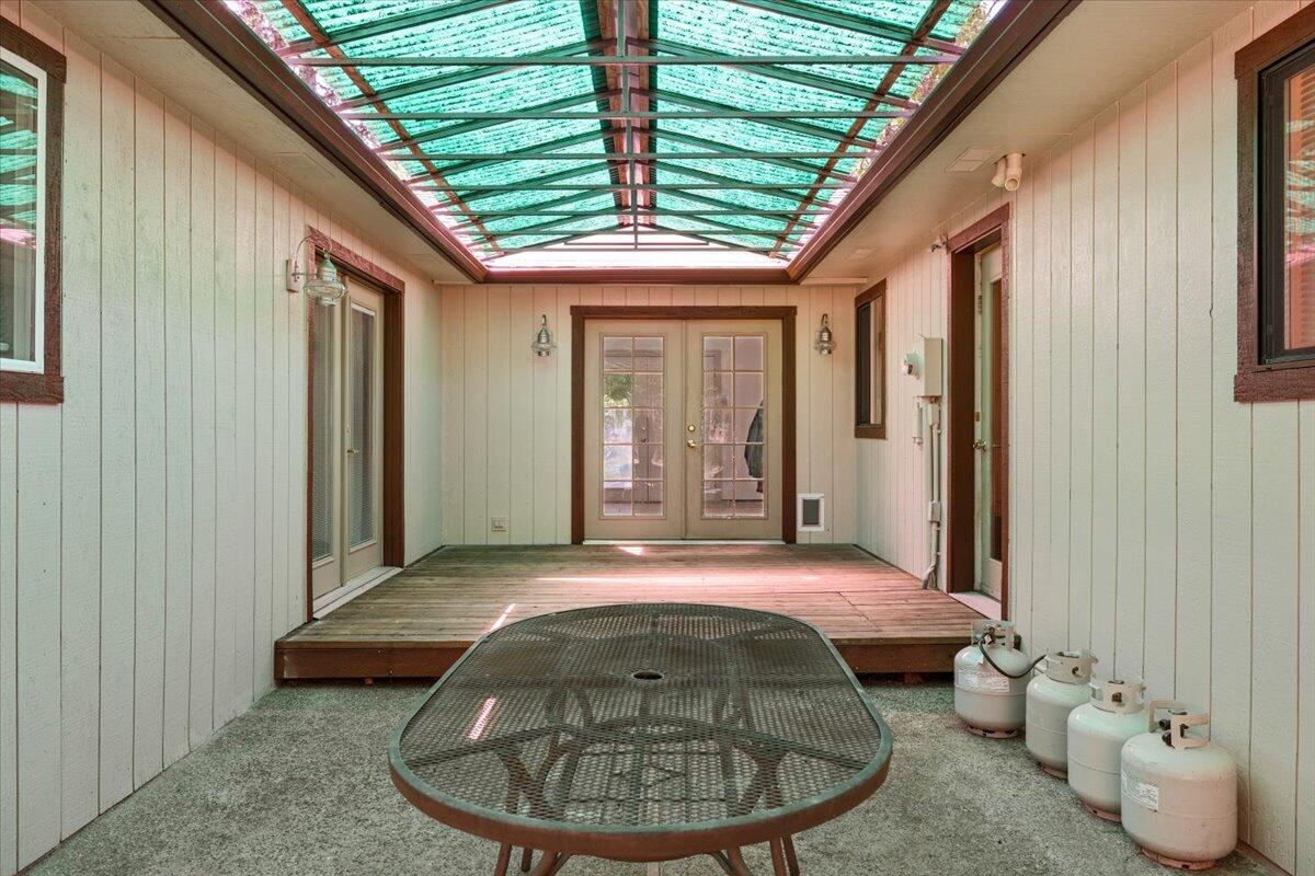 550 Bolt Mountain Road Grants Pass, OR 97527 - Photo 5 of 35 05-CI_8404