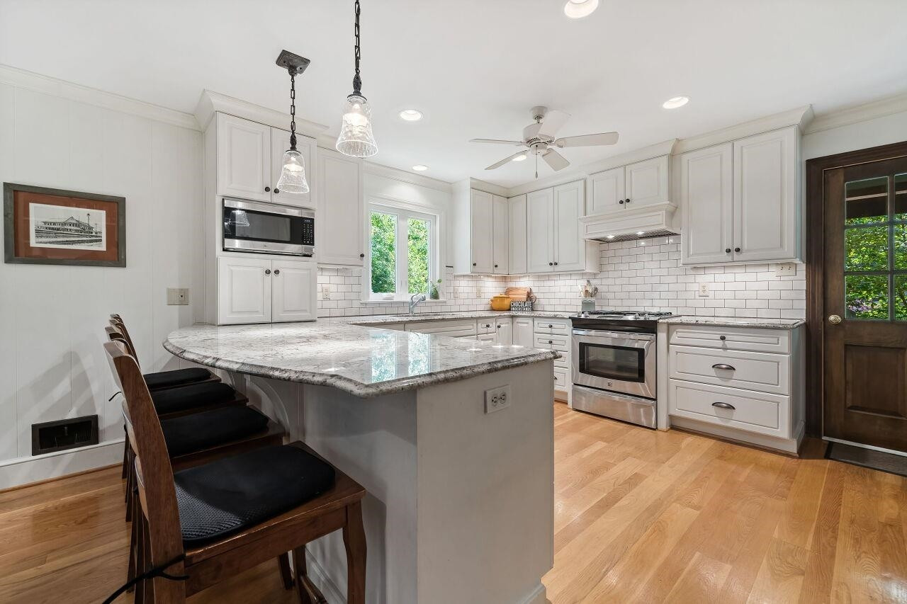 5005 Rembert Drive Raleigh, NC 27612 - Photo 11 of 29 Photo 11