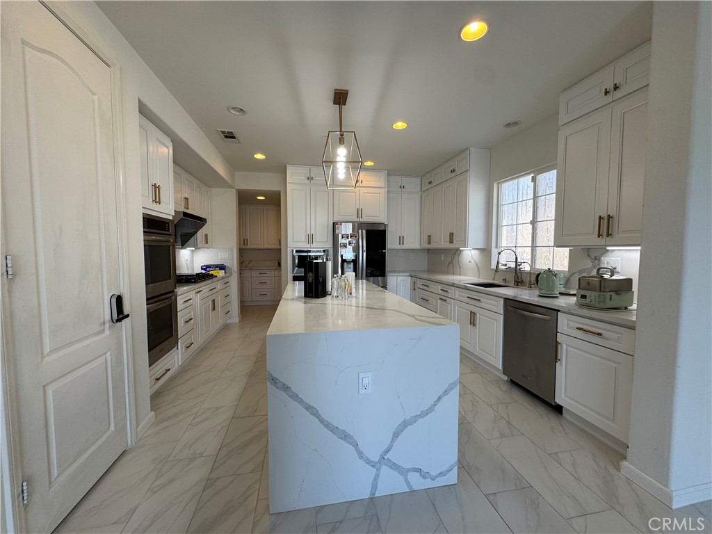 5473 Stoneview Road Rancho Cucamonga, CA 91739 - Photo 5 of 27