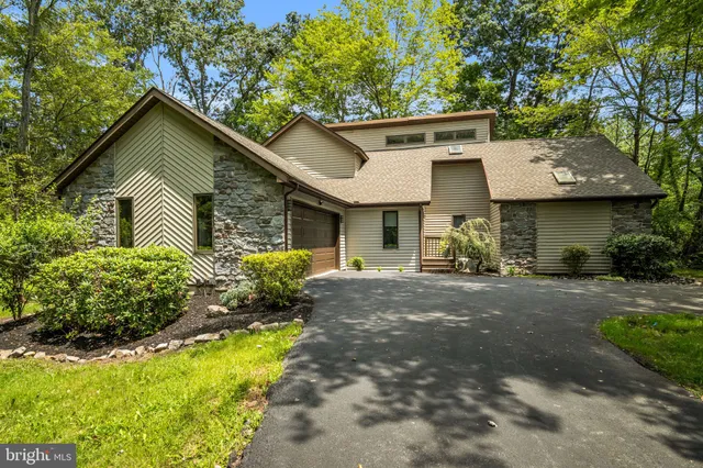 $527,000 | 3504 Hickory Hollow Road, Harrisburg, PA 17112