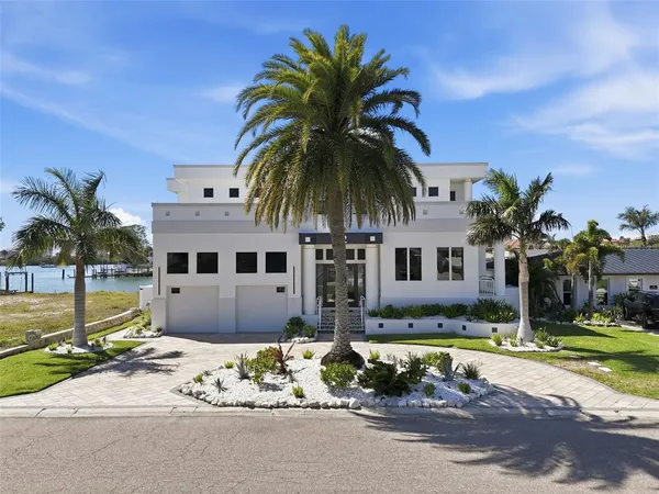 $3,495,000 | 42 Midway Island, Clearwater, FL 33767