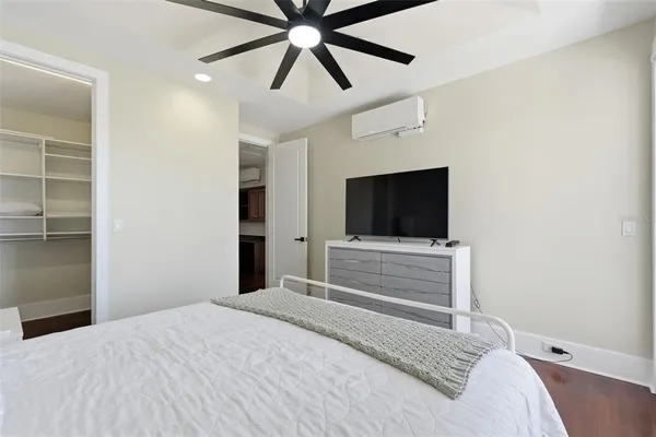 $3,495,000 | 42 Midway Island, Clearwater, FL 33767