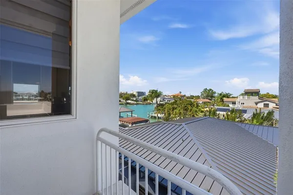 $3,495,000 | 42 Midway Island, Clearwater, FL 33767