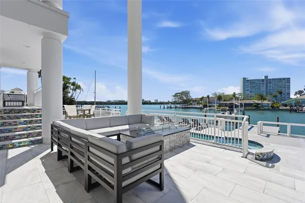 $3,495,000 | 42 Midway Island, Clearwater, FL 33767