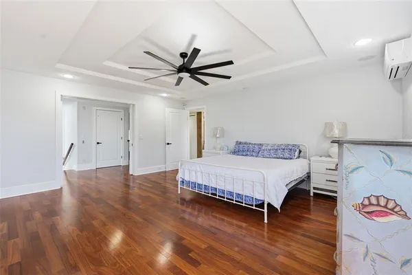 $3,495,000 | 42 Midway Island, Clearwater, FL 33767