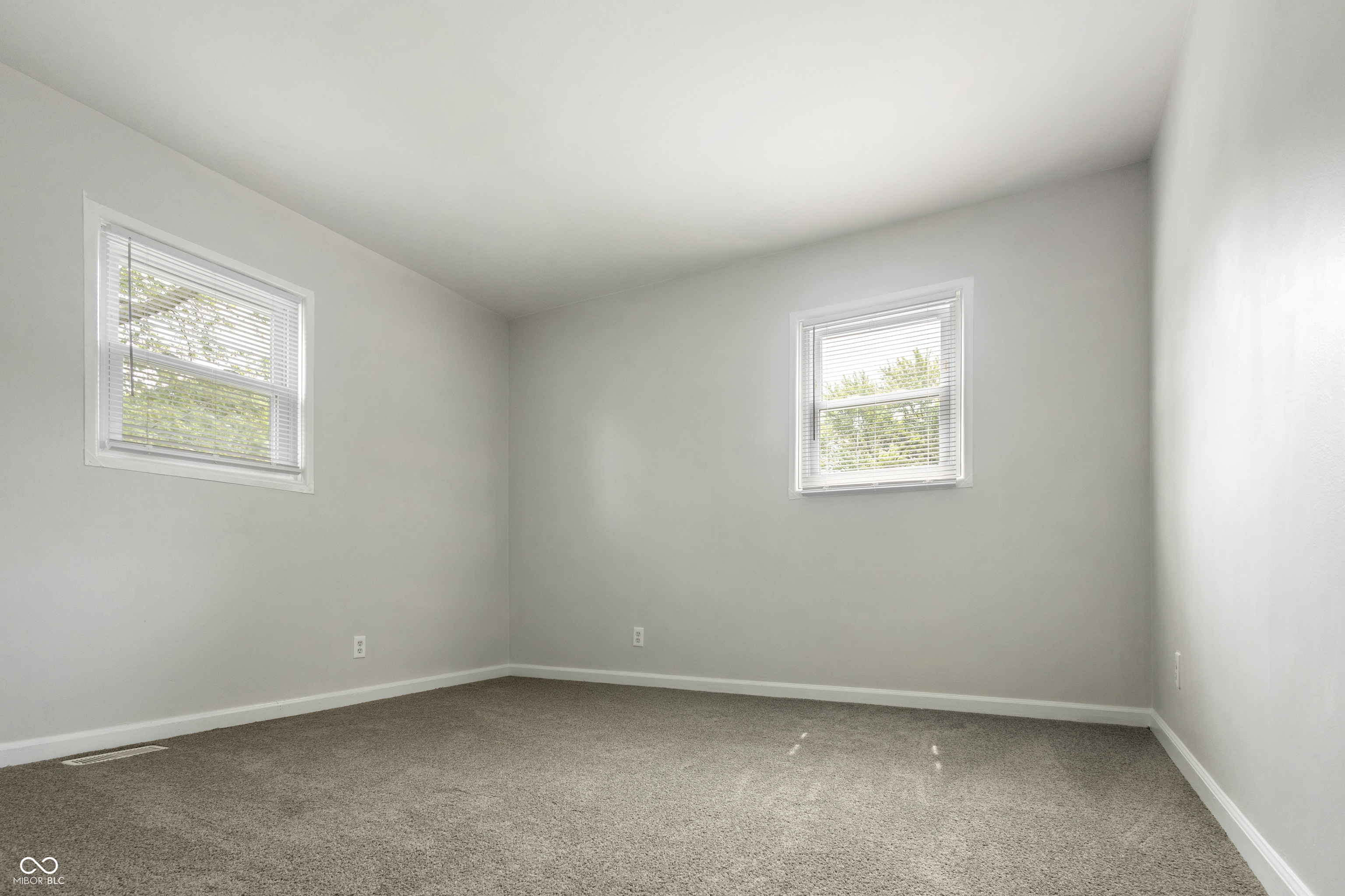 3601 Dubarry Road Indianapolis, IN 46226 - Photo 12 of 32