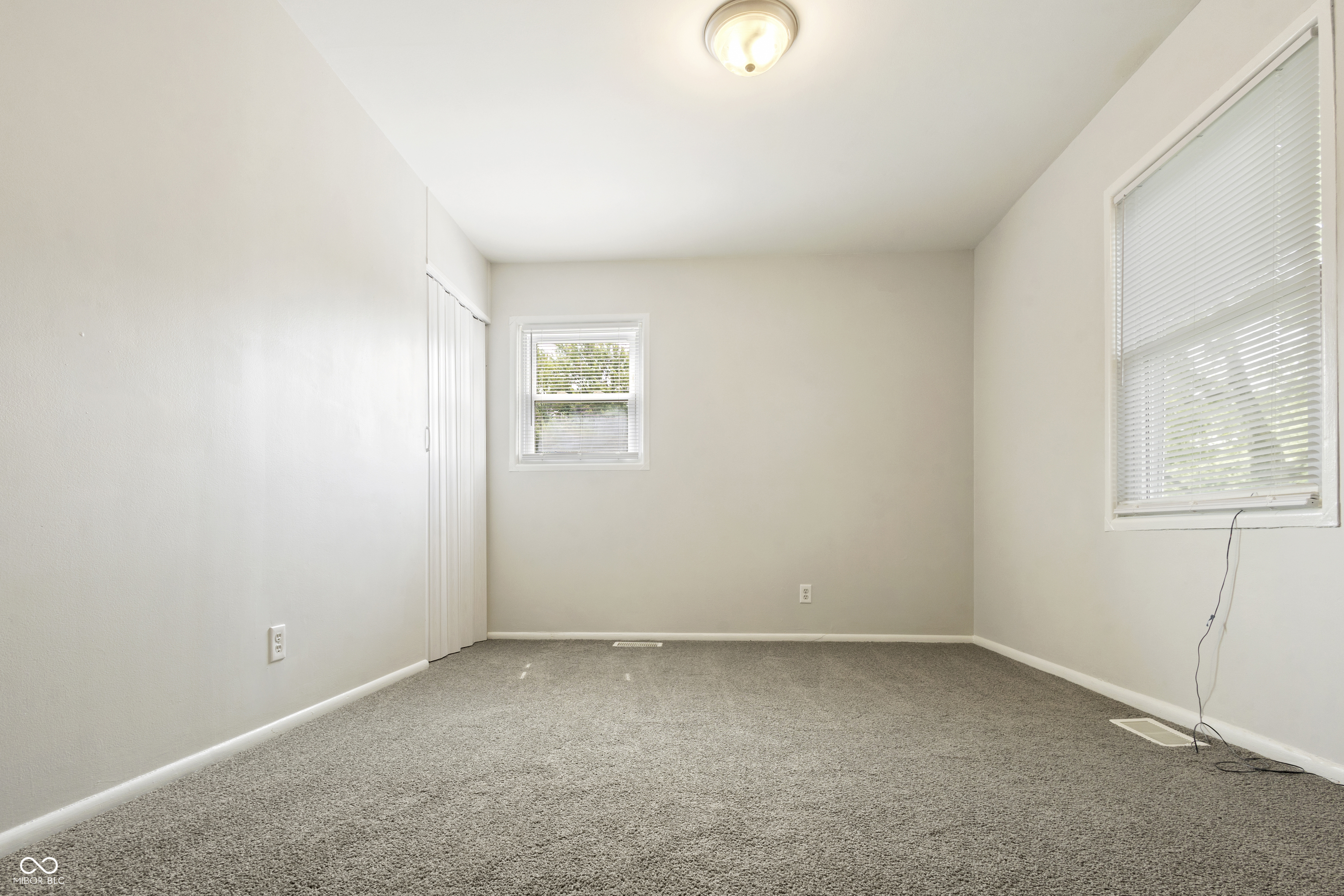 3601 Dubarry Road Indianapolis, IN 46226 - Photo 14 of 32