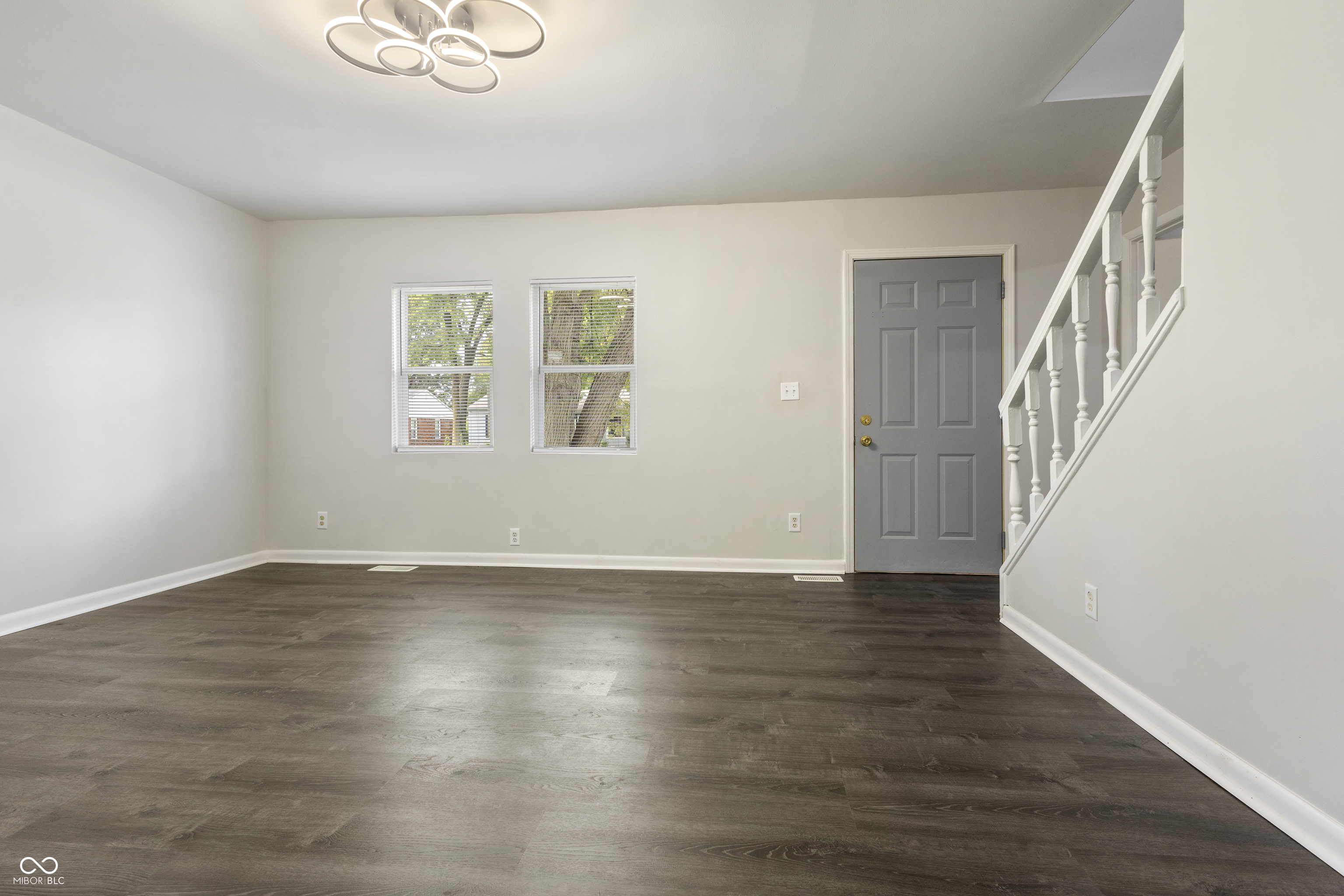 3601 Dubarry Road Indianapolis, IN 46226 - Photo 5 of 32