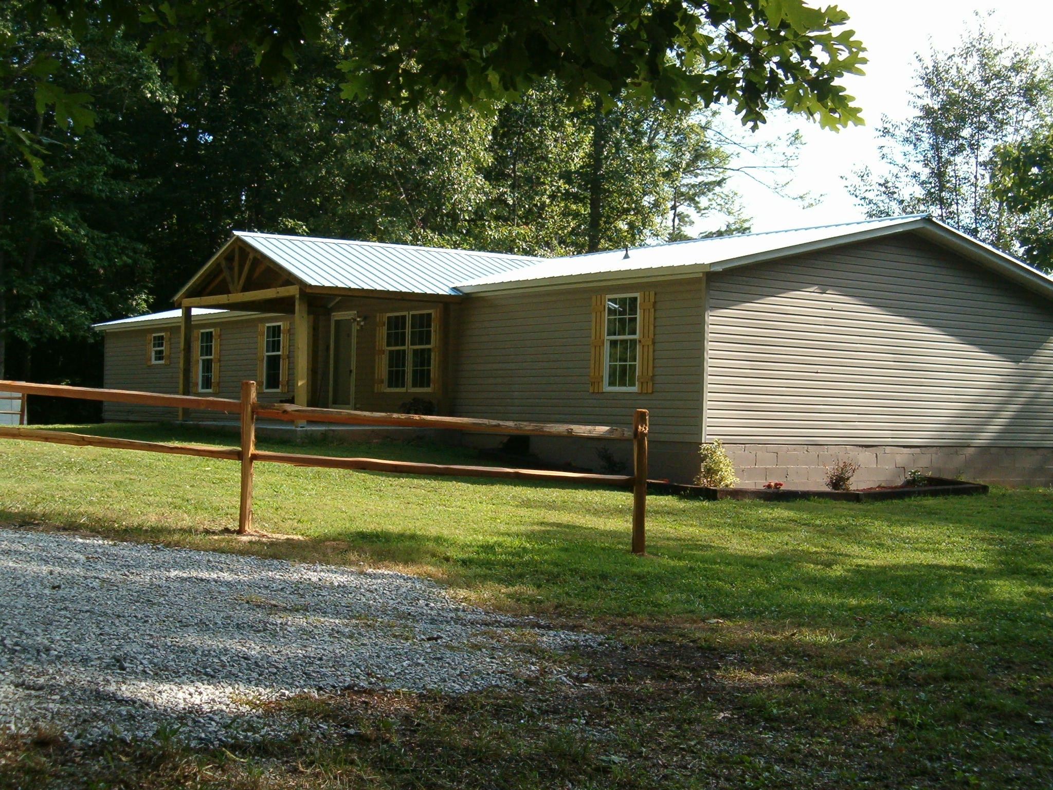 230 Pattie Gap Road Philadelphia, TN 37846 - Photo 2 of 23 Gallery Image 2