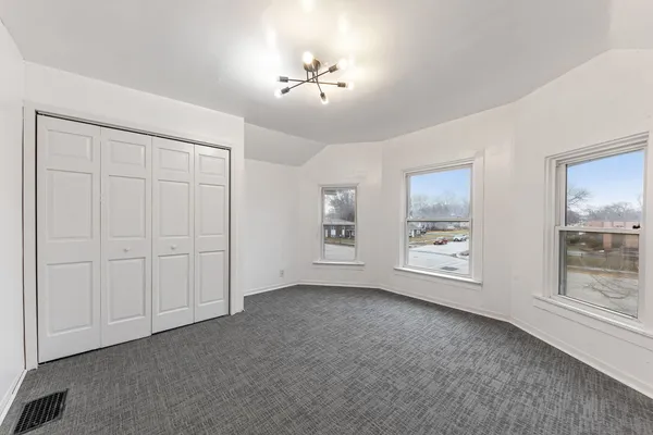 $110,000 | 480 East Birch Street, Kankakee, IL 60901