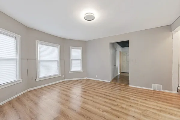 $110,000 | 480 East Birch Street, Kankakee, IL 60901