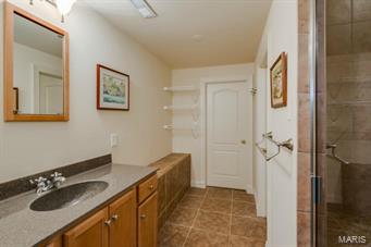 4 Huntleigh Downs Road Frontenac, MO 63131 - Photo 22 of 31 Gallery Image 22