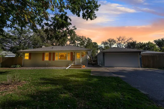 $420,000 | 11832 Crawford Road West, Minnetonka, MN 55343