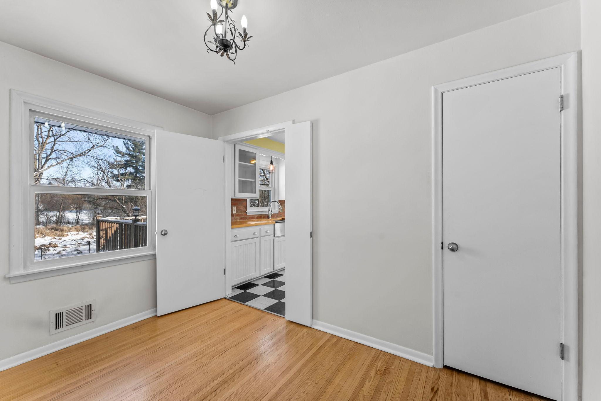 11832 Crawford Road West Minnetonka, MN 55343 - Photo 16 of 48