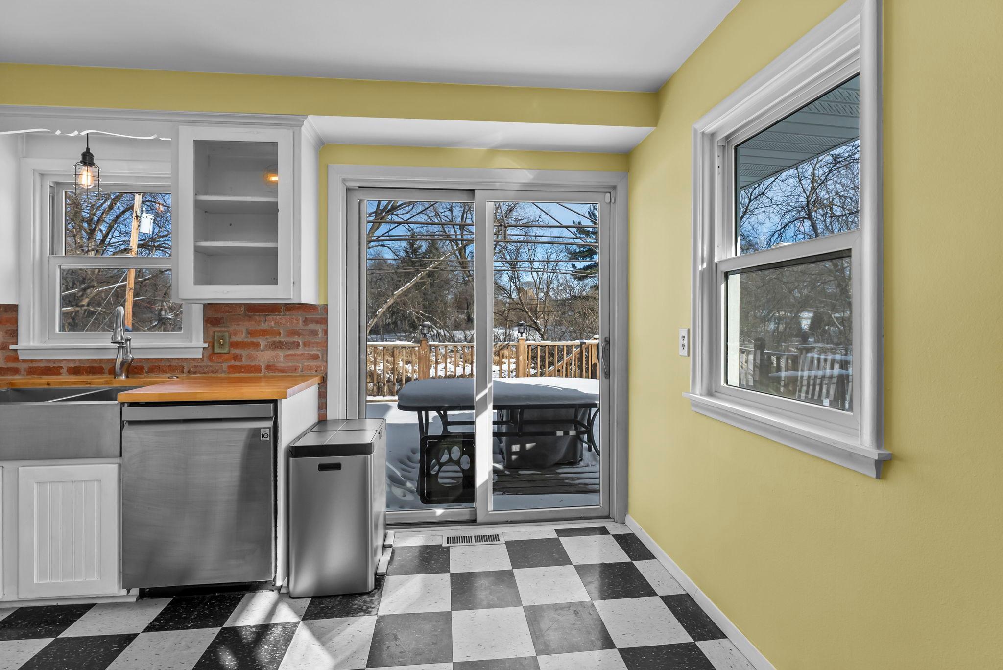 11832 Crawford Road West Minnetonka, MN 55343 - Photo 9 of 48