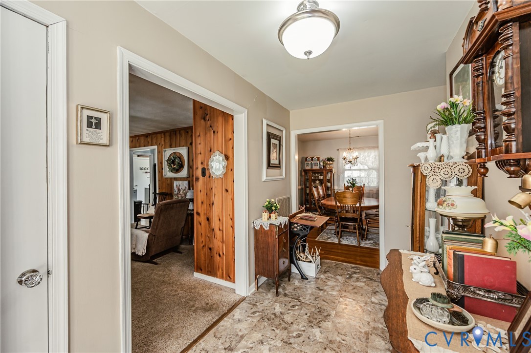 8225 Old Roxbury Road Quinton, VA 23141 - Photo 6 of 48