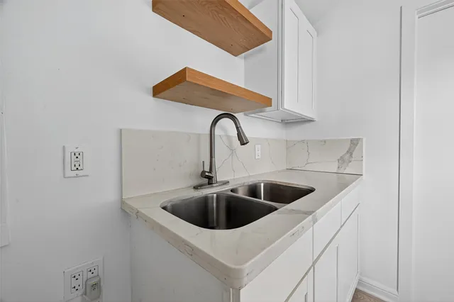 a close view of sink and tap