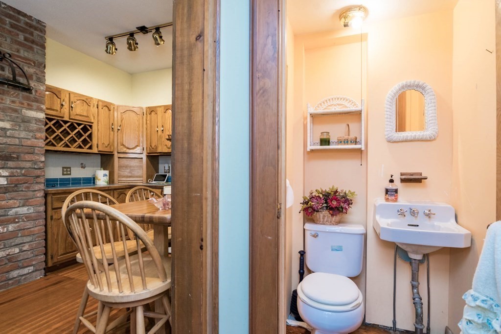 119 Marengo Park Springfield, MA 01108 - Photo 15 of 30