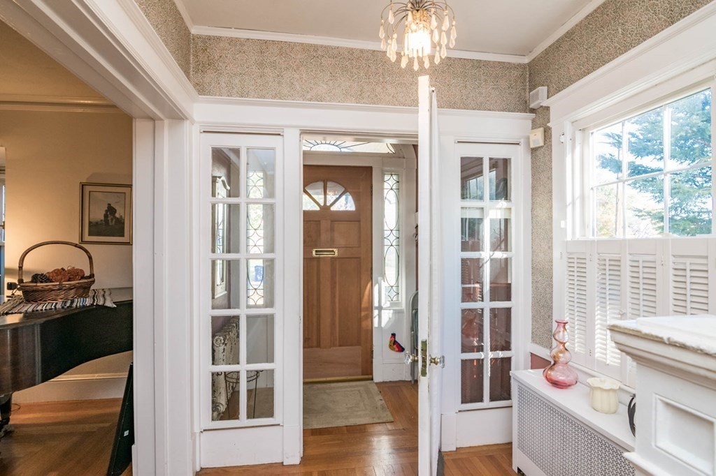 119 Marengo Park Springfield, MA 01108 - Photo 3 of 30