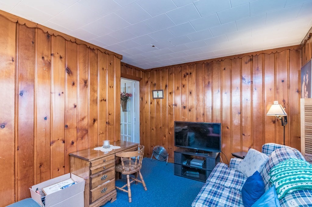 119 Marengo Park Springfield, MA 01108 - Photo 10 of 30