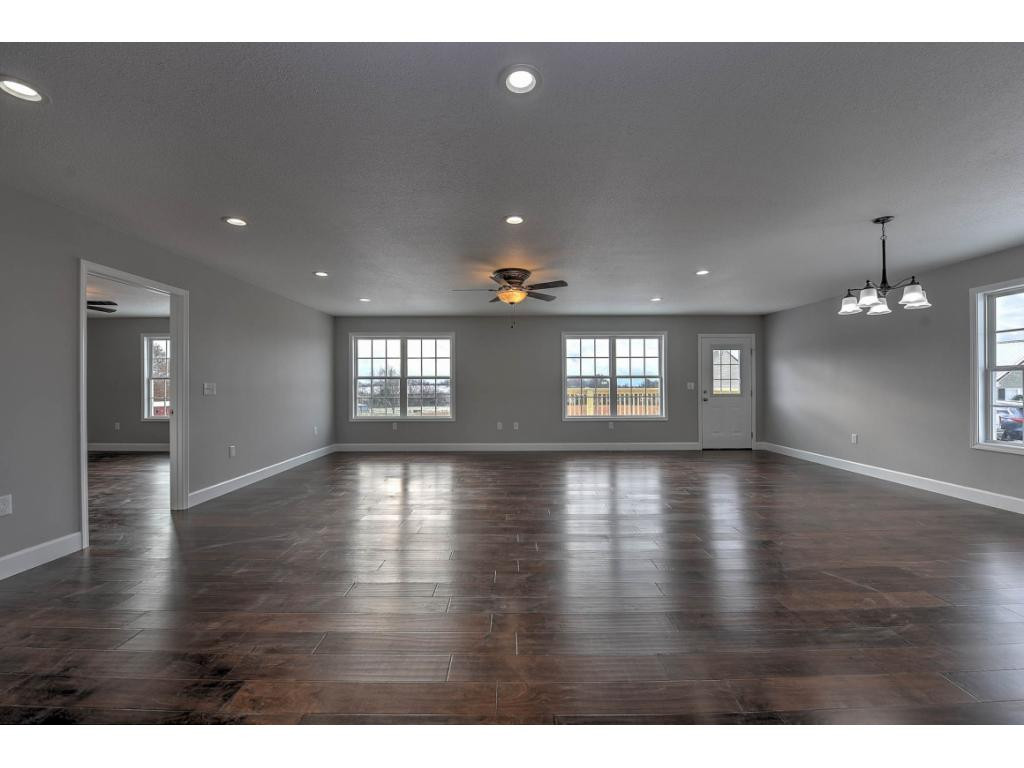 2246 Old Stage Road Greeneville, TN 37745 - Photo 3 of 36 Photo 3