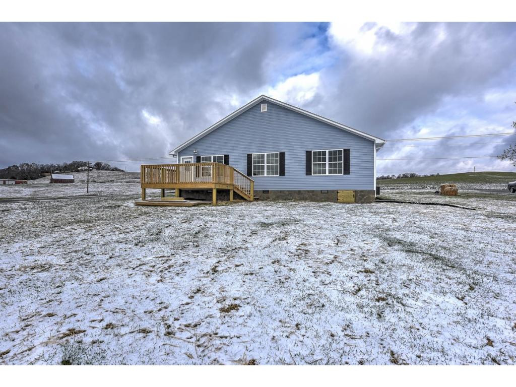 2246 Old Stage Road Greeneville, TN 37745 - Photo 33 of 36 Photo 33