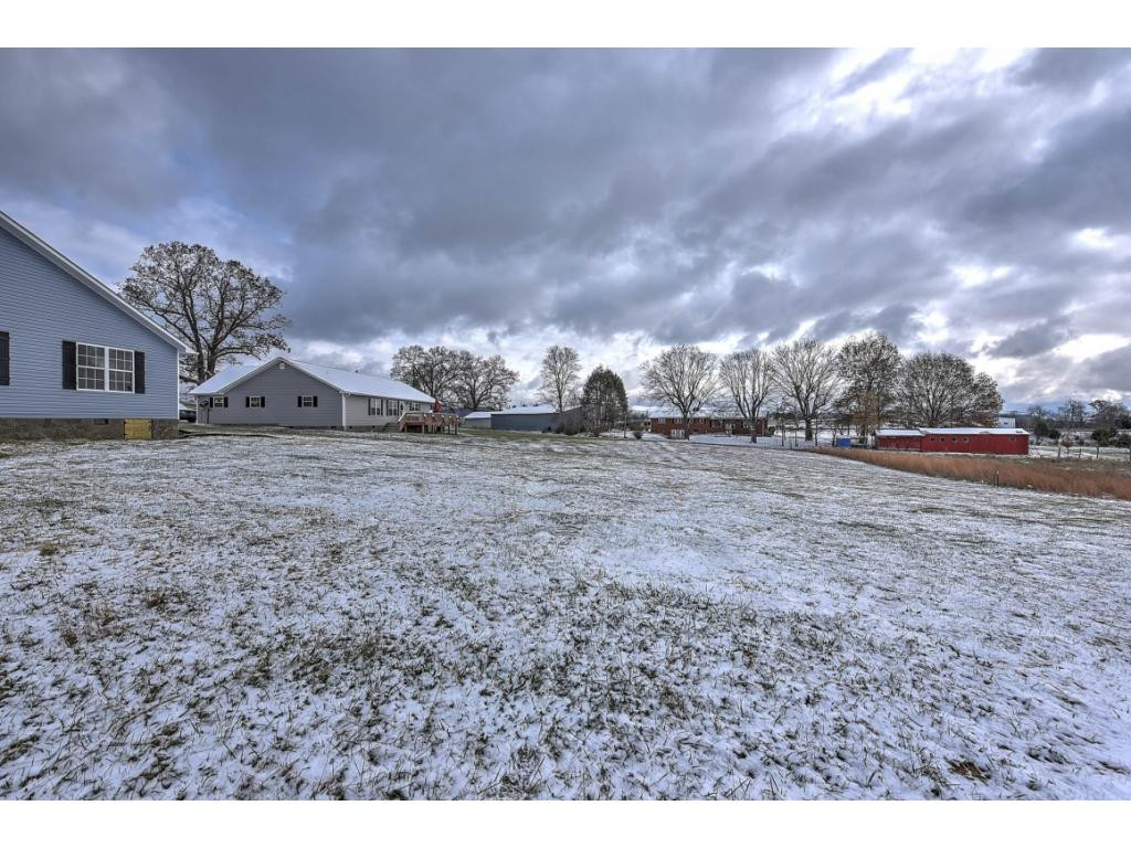 2246 Old Stage Road Greeneville, TN 37745 - Photo 35 of 36 Photo 35