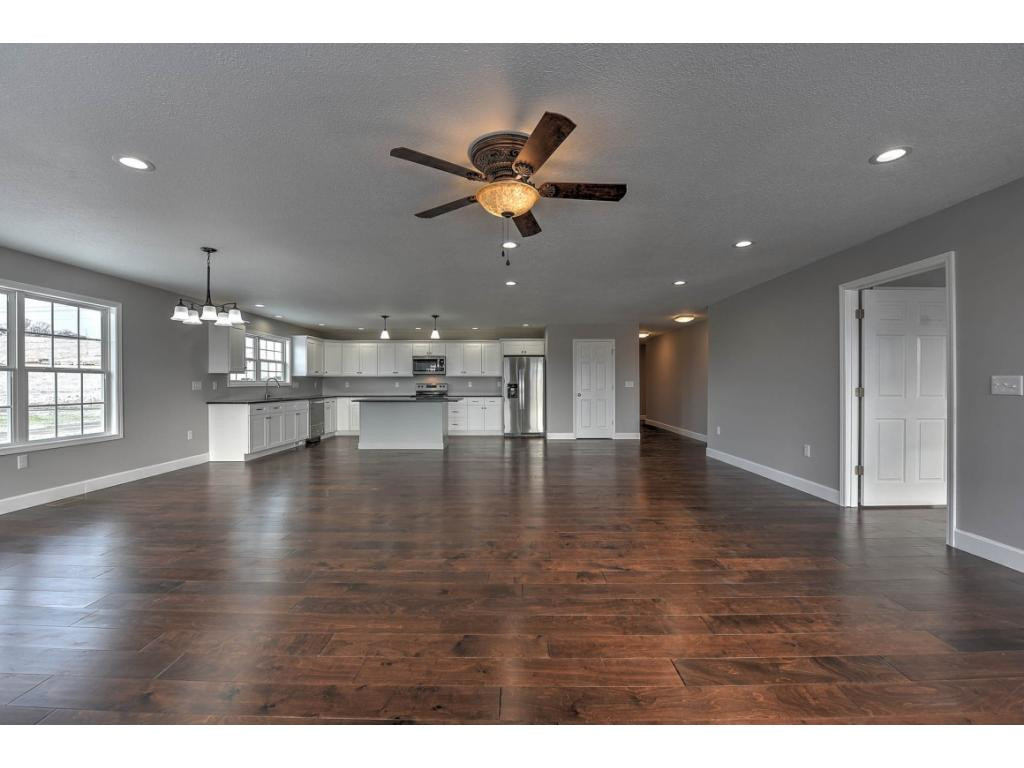 2246 Old Stage Road Greeneville, TN 37745 - Photo 5 of 36 Photo 5