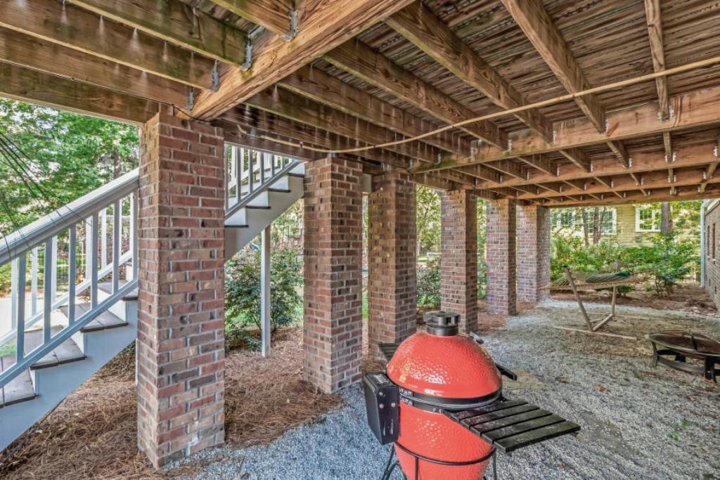 1697 Sewee Fort Road Mount Pleasant, SC 29466 - Photo 38 of 50 Covered patio